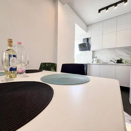 Pearl - Bright 2br Apartamento Varna
